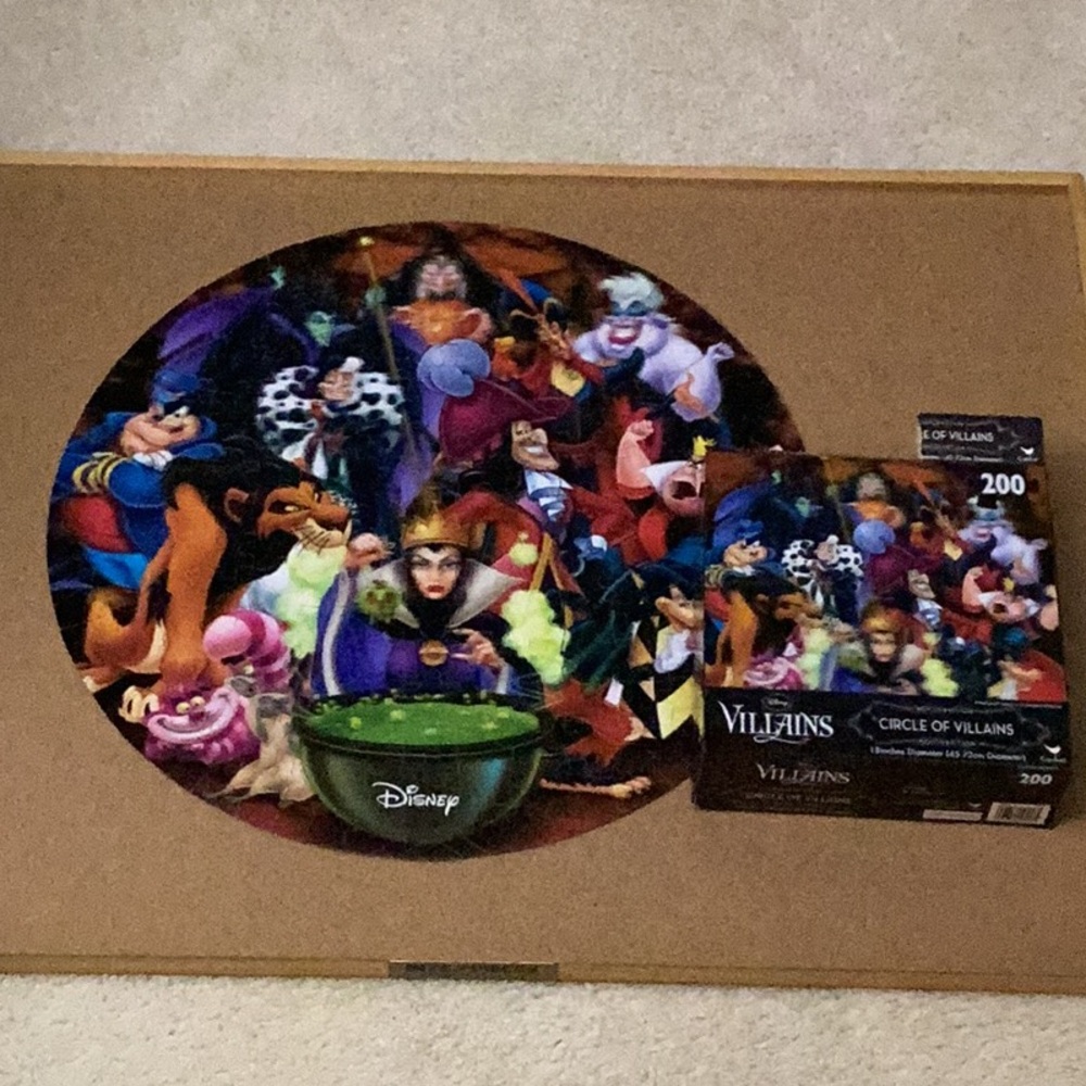 Disney Circle of Villains Puzzle ~ 200 piece lenticular ~ Complete